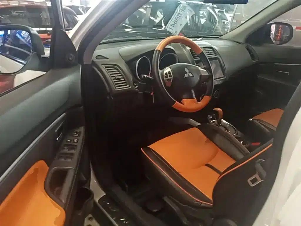 2013 ASX 2.0L CVT 2WD Elite Edition — миниатюра 16