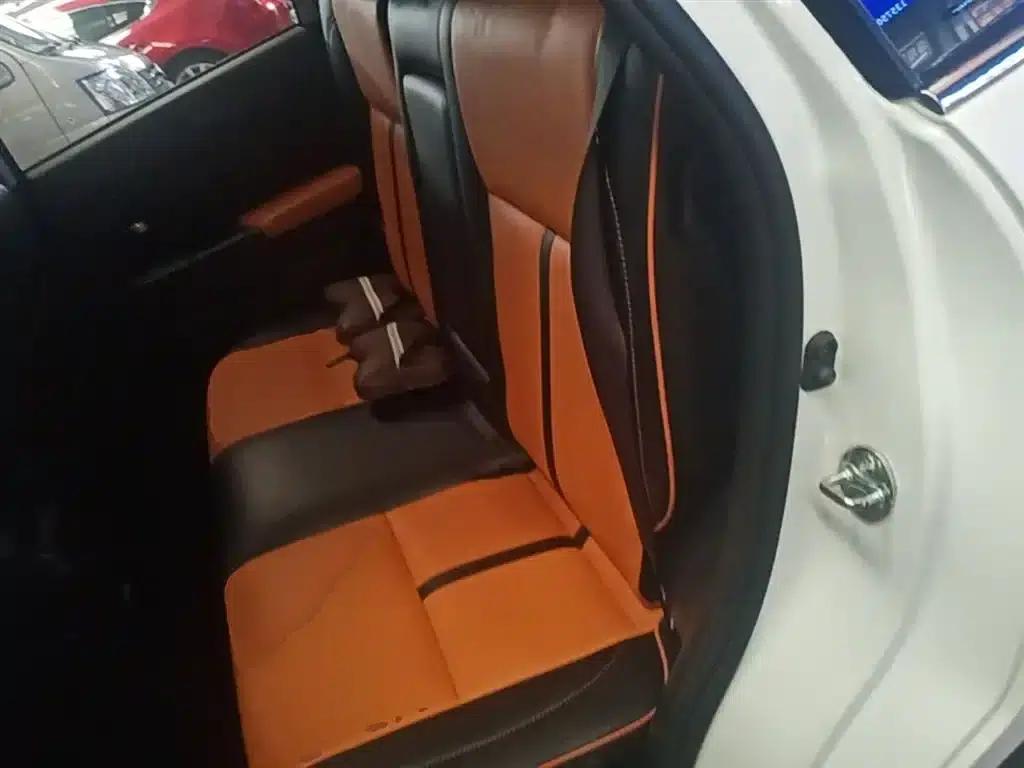 2013 ASX 2.0L CVT 2WD Elite Edition — миниатюра 17