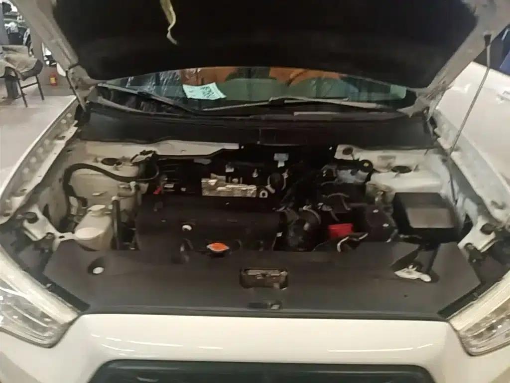 2013 ASX 2.0L CVT 2WD Elite Edition — миниатюра 20