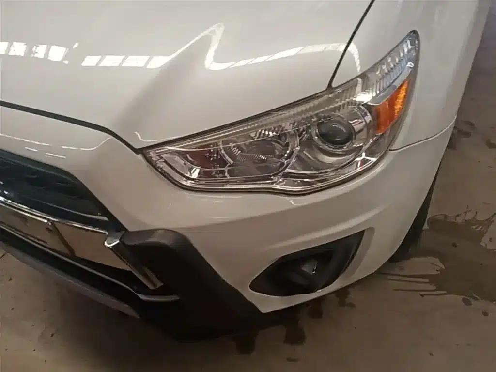 2013 ASX 2.0L CVT 2WD Elite Edition — миниатюра 24