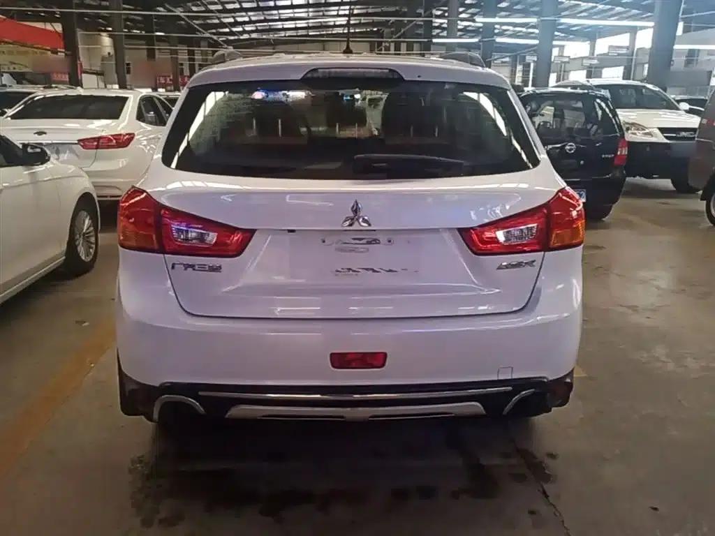 2013 ASX 2.0L CVT 2WD Elite Edition — миниатюра 6