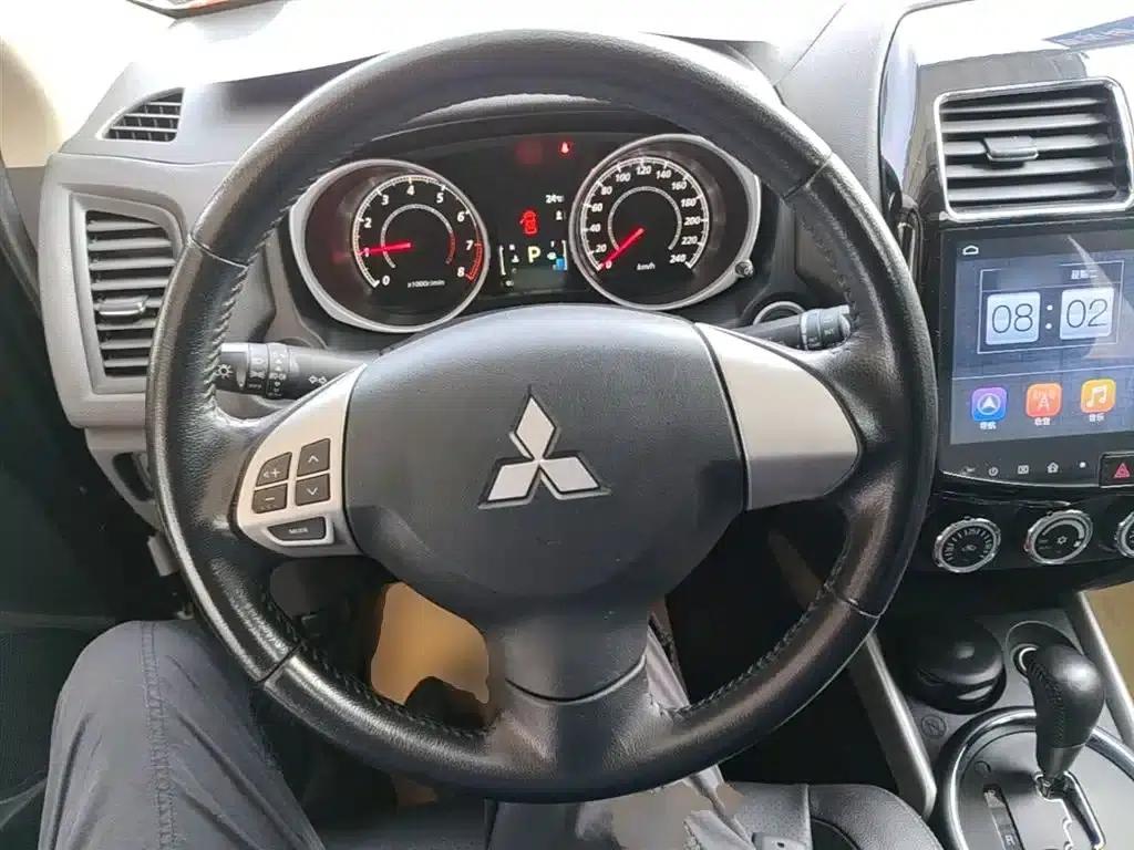 2018 ASX 2.0L CVT 2WD Premium Edition — миниатюра 11
