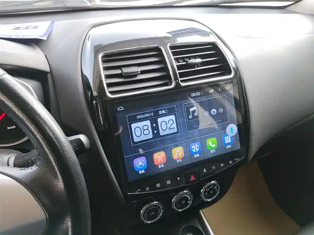 2018 ASX 2.0L CVT 2WD Premium Edition — миниатюра 13
