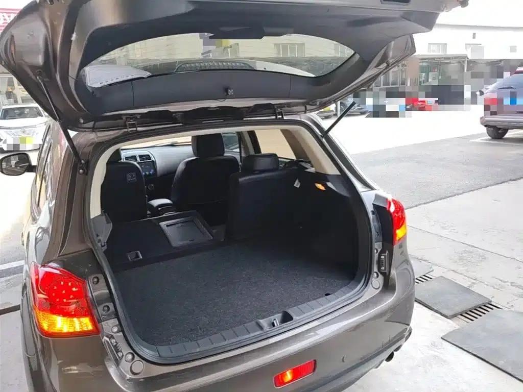 2018 ASX 2.0L CVT 2WD Premium Edition — миниатюра 19