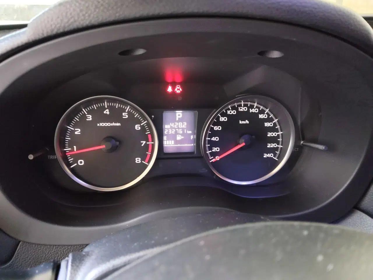 Subaru XV 2012 2.0i Elite Edition — миниатюра 12