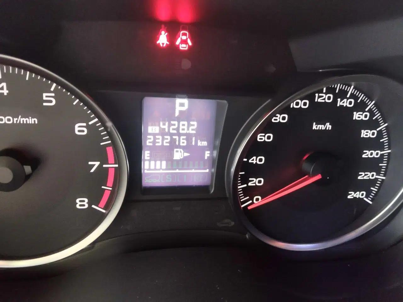 Subaru XV 2012 2.0i Elite Edition — миниатюра 13