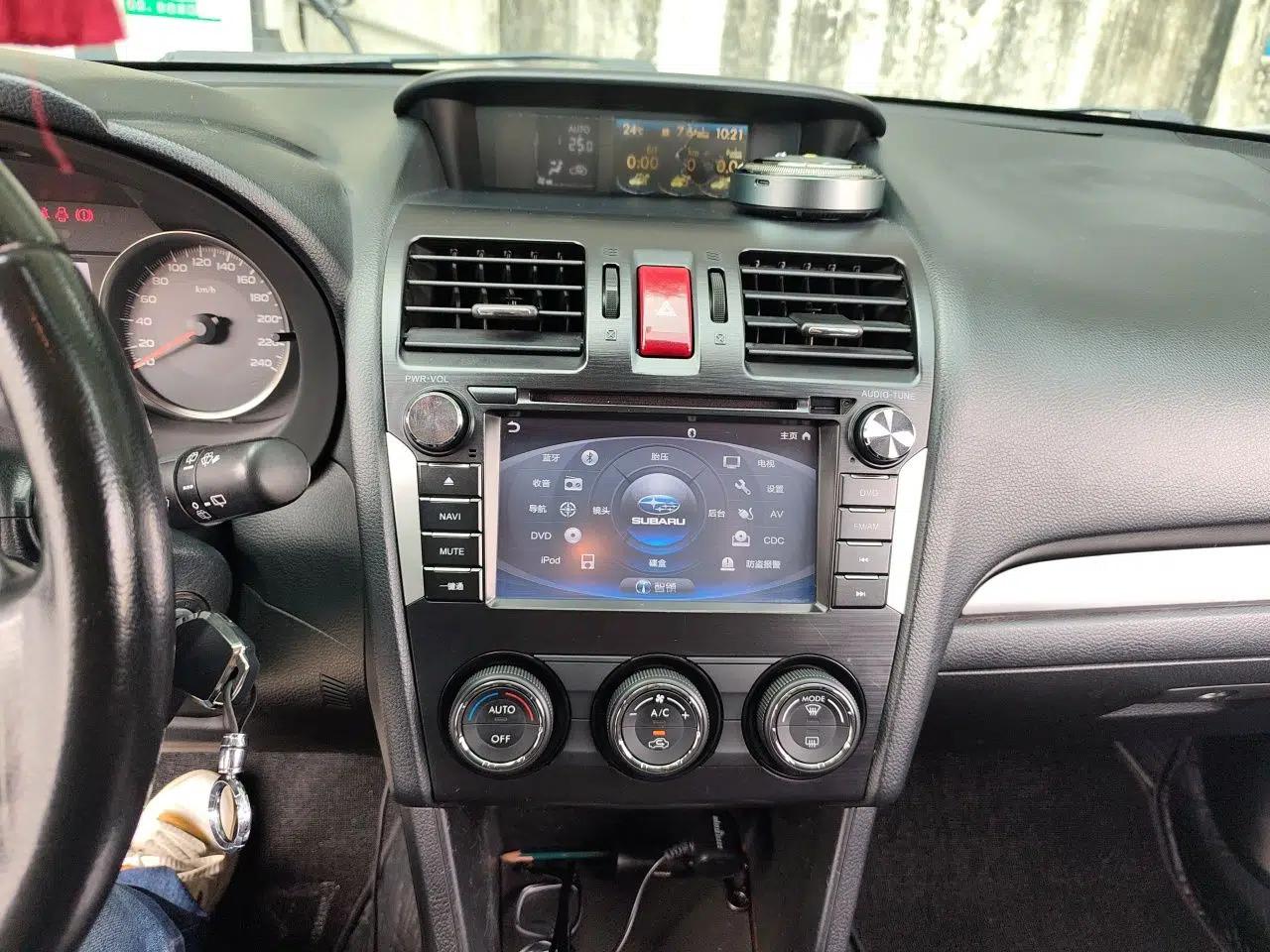 Subaru XV 2012 2.0i Luxury Edition — миниатюра 14