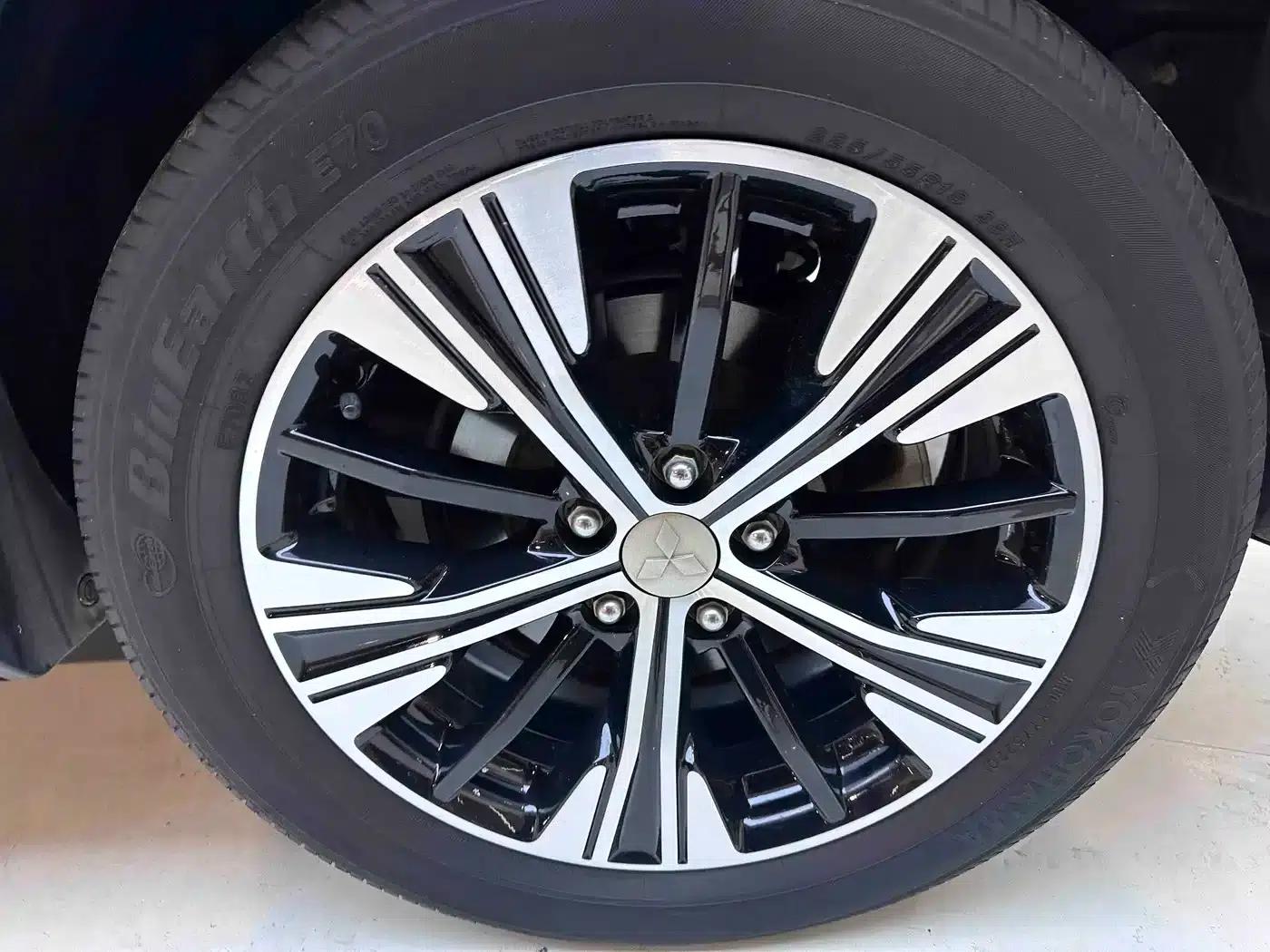 Eclipse Cross 2021 1.5T CVT 2WD Dream Edition — миниатюра 21