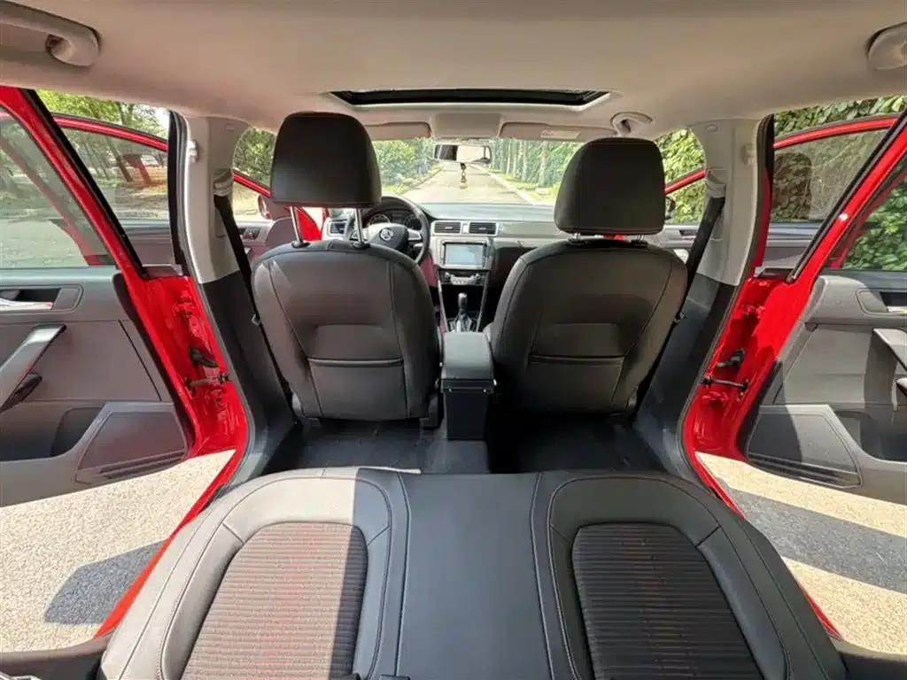 Rapid Spaceback 2016 Facelift 1.6L Automatic Smart Edition — миниатюра 14