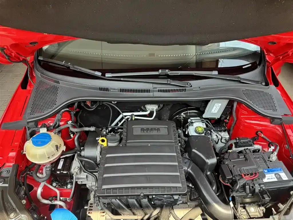 Rapid Spaceback 2016 Facelift 1.6L Automatic Smart Edition — миниатюра 21