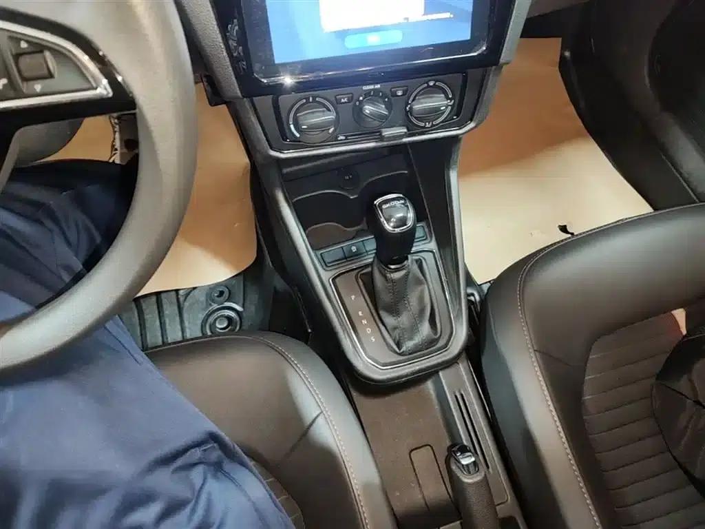 Rapid 2020 1.5L Automatic Comfort Edition — миниатюра 14