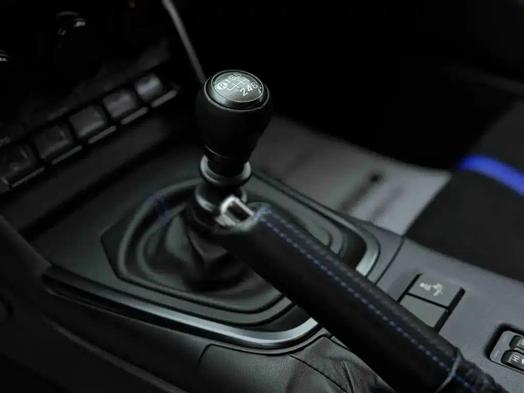 Subaru BRZ 2023 2.4L Manual 10th Anniversary Edition — миниатюра 11