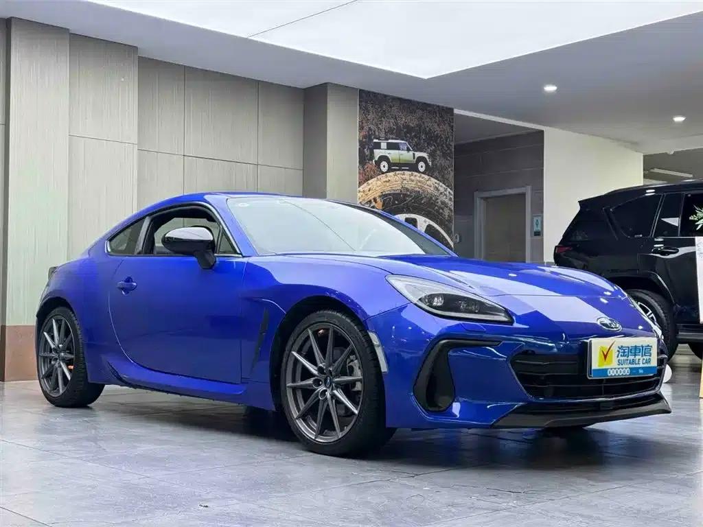 Subaru BRZ 2023 2.4L Manual 10th Anniversary Edition — миниатюра 3