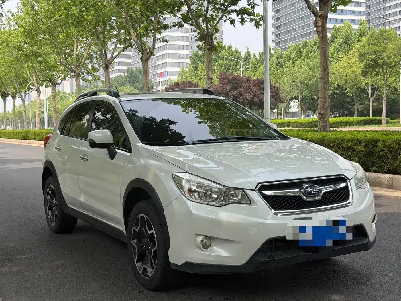 Subaru XV 2014 2.0i Elite Edition — миниатюра 3