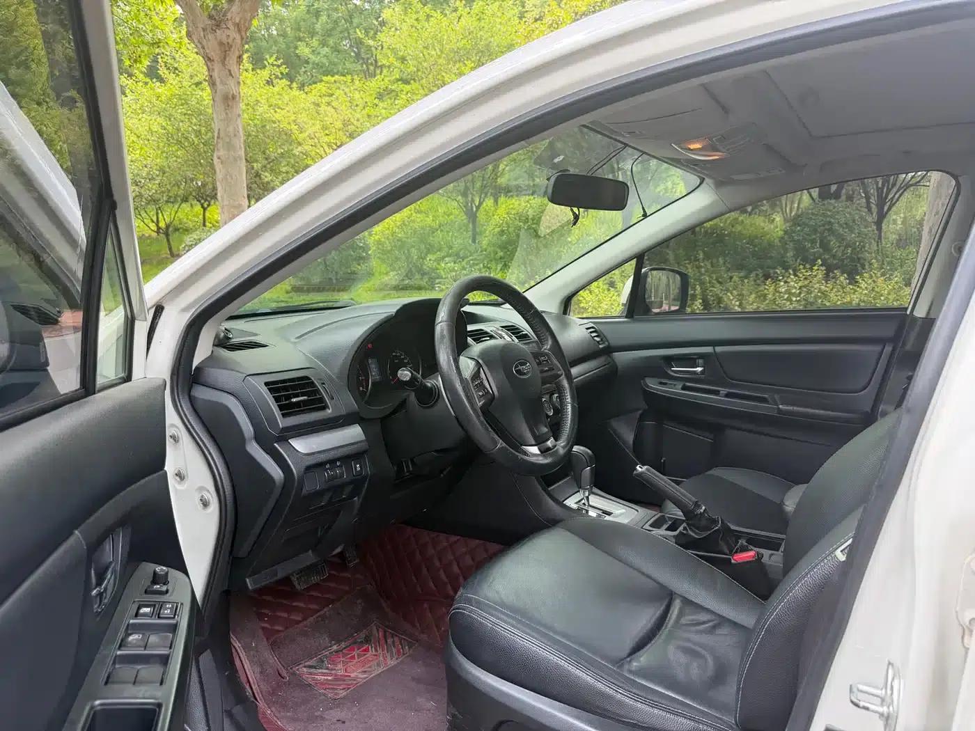 Subaru XV 2014 2.0i Elite Edition — миниатюра 4