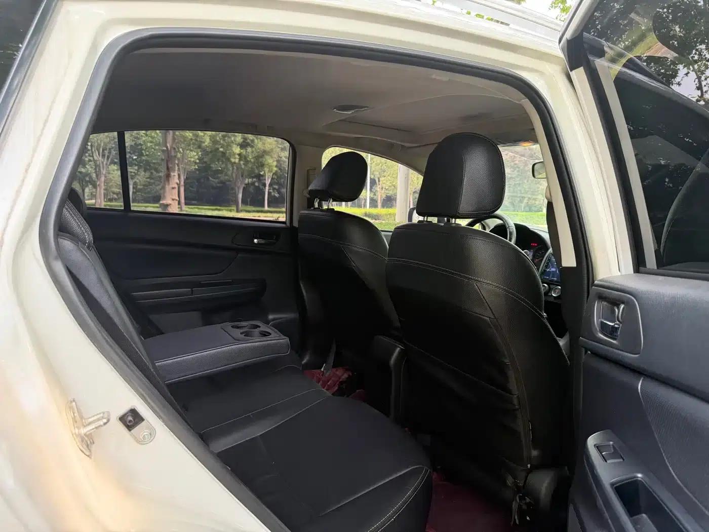 Subaru XV 2014 2.0i Elite Edition — миниатюра 6
