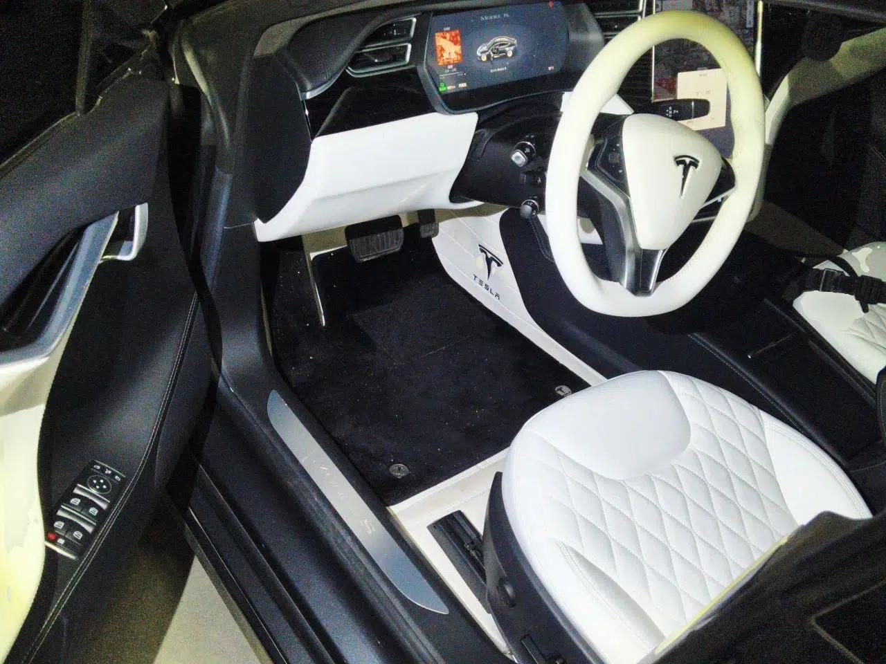 Tesla Model S 2016 S 75 — миниатюра 17