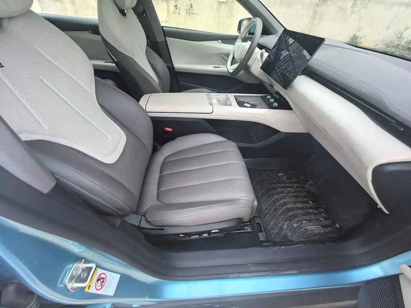 Deep Blue L07 2025 230Max Deep Blue Smart Driving AD PRO Extended Range Edition — миниатюра 14