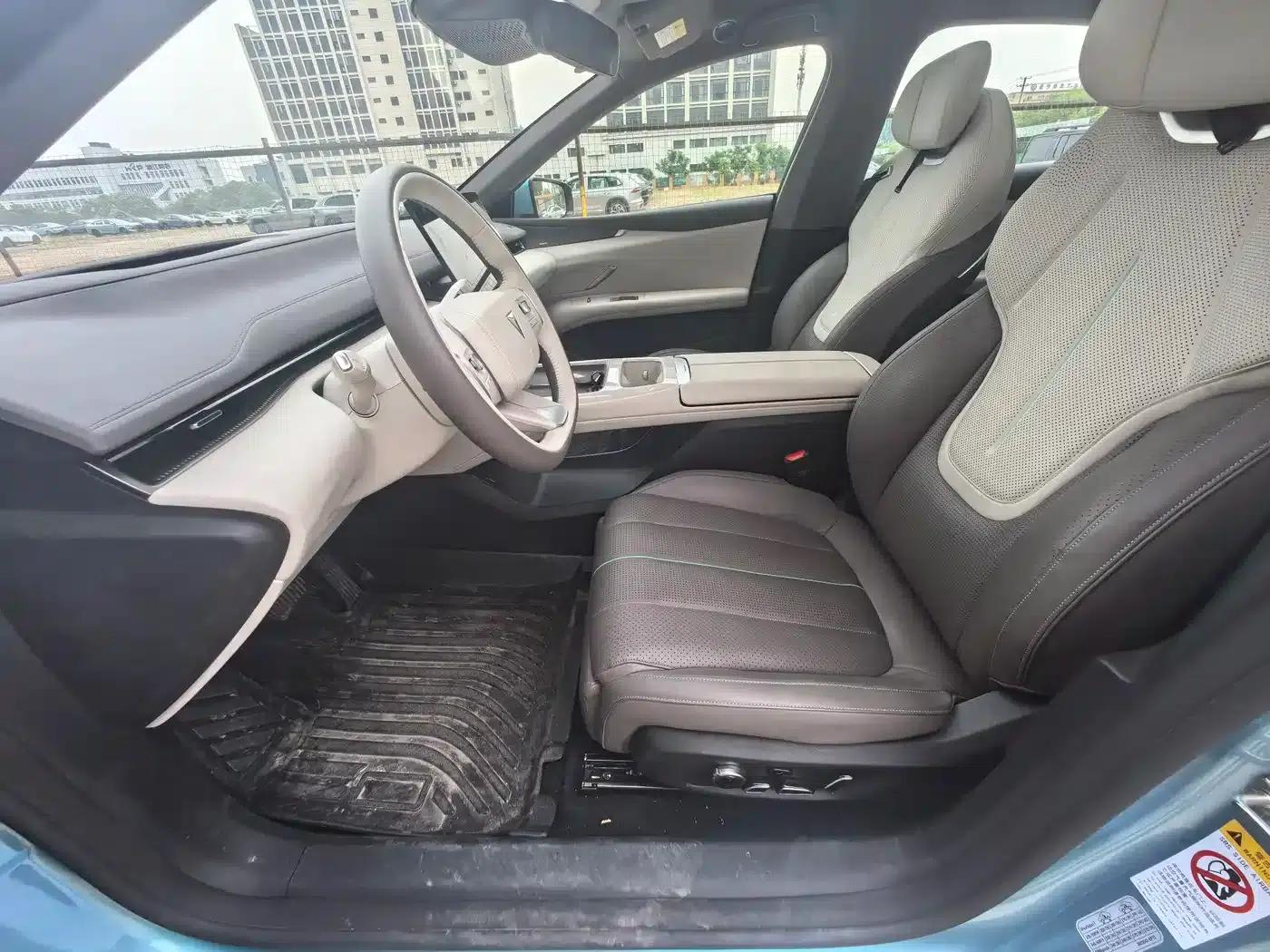 Deep Blue L07 2025 230Max Deep Blue Smart Driving AD PRO Extended Range Edition — миниатюра 10