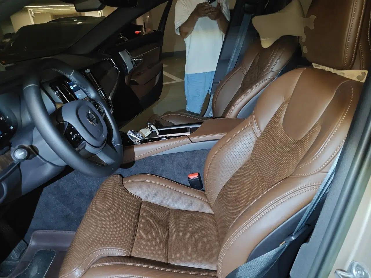 Volvo V90 2023 Cross Country B5 AWD Prestige Edition — миниатюра 16
