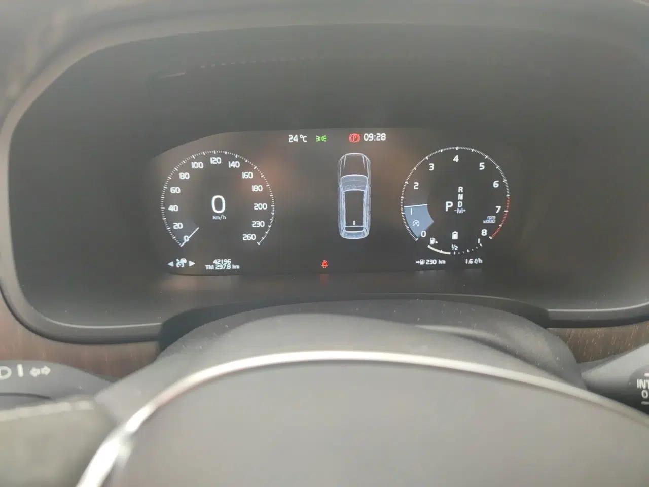 Volvo V90 2021 Cross Country B5 AWD Prestige Edition — миниатюра 12
