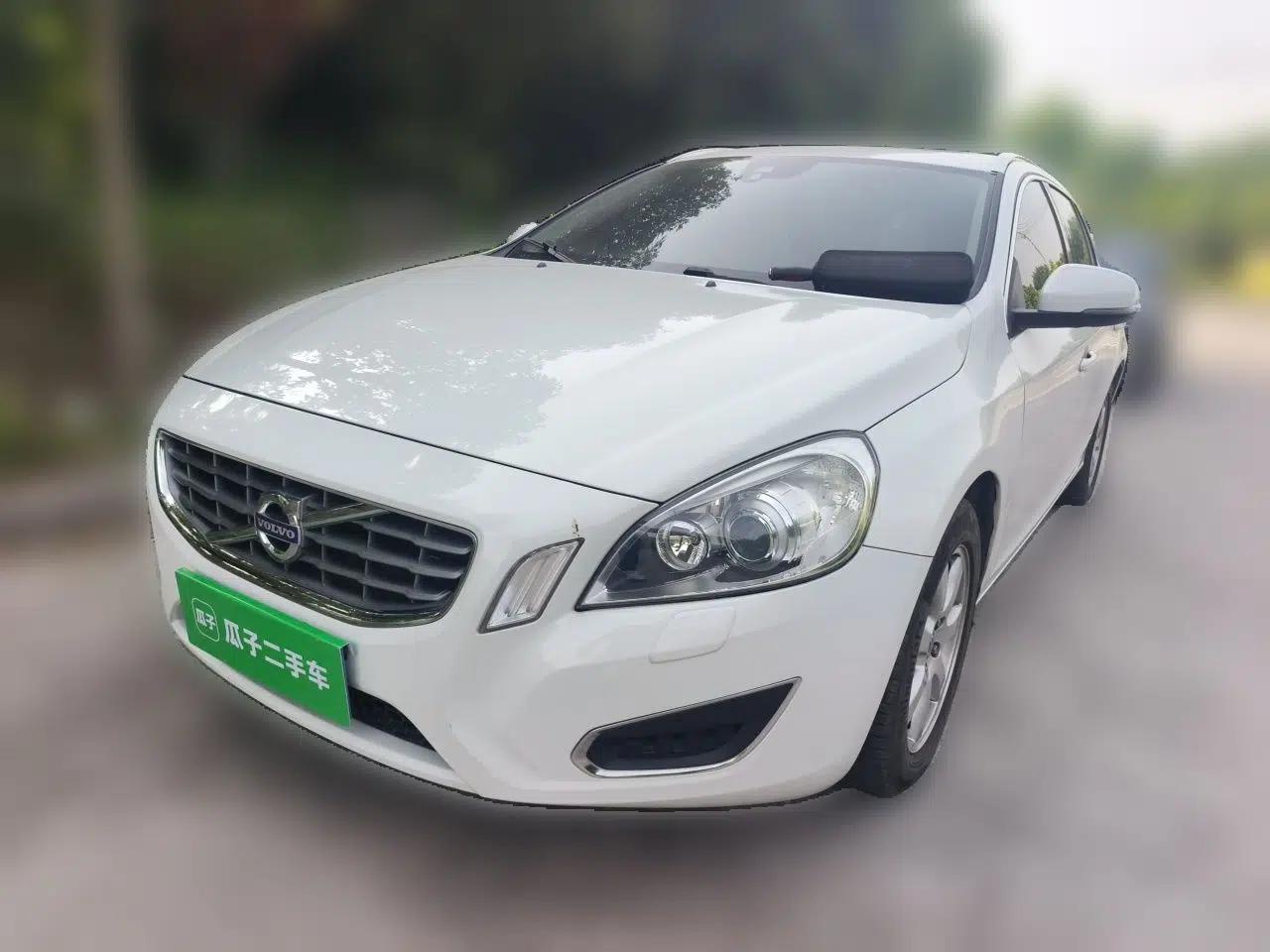 Volvo V60 2013 T5 Smart Edition — миниатюра 1
