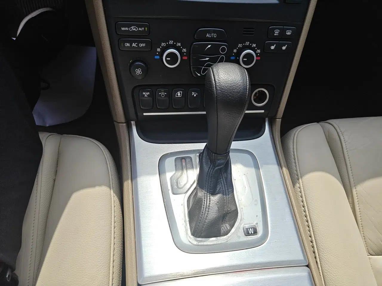 Volvo XC Classic 2014 T5 Luxury Edition — миниатюра 15