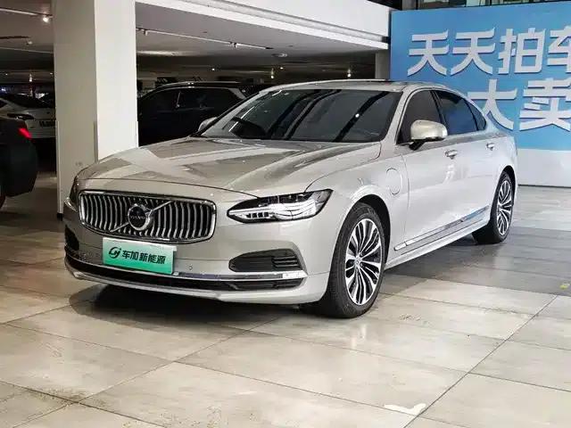 2023 Volvo S90 Plug-in Hybrid T8 Plug-in Hybrid AWD Long Range Smart Luxury Edition