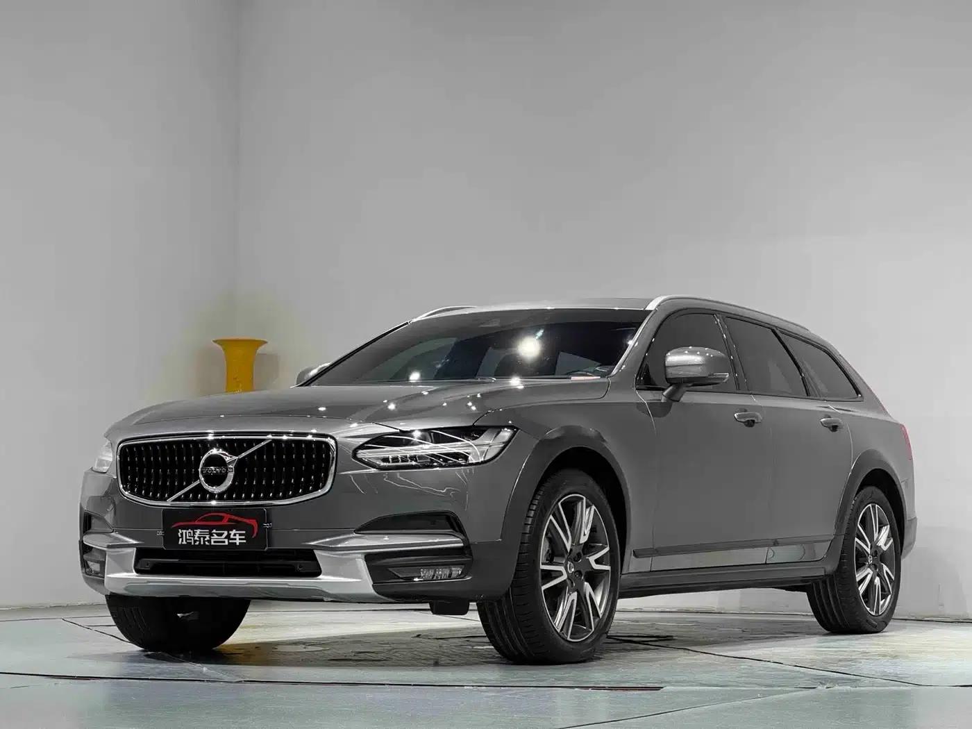 2020 Volvo V90 Cross Country T5 AWD Smart Edition — миниатюра 2