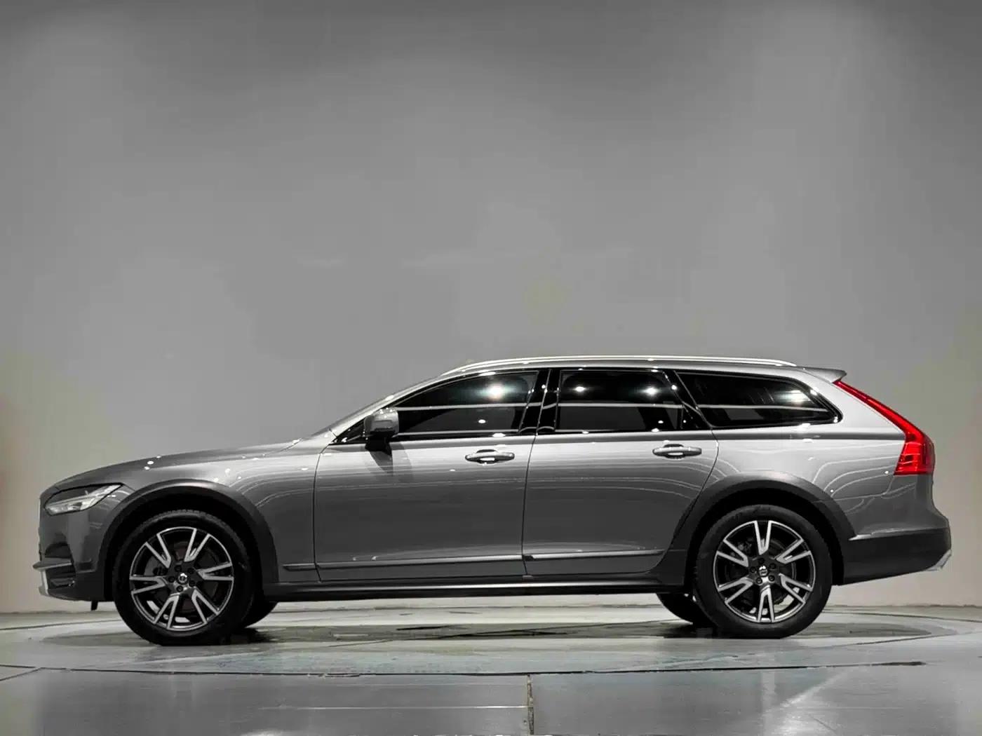 2020 Volvo V90 Cross Country T5 AWD Smart Edition — миниатюра 17