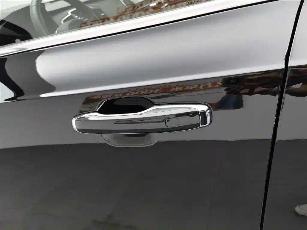 2023 Volvo XC90 Plug-in Hybrid T8 Recharge Luxury 7-Seater — миниатюра 18