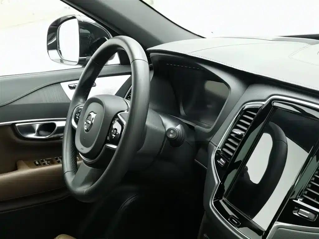2023 Volvo XC90 Plug-in Hybrid T8 Recharge Luxury 7-Seater — миниатюра 22