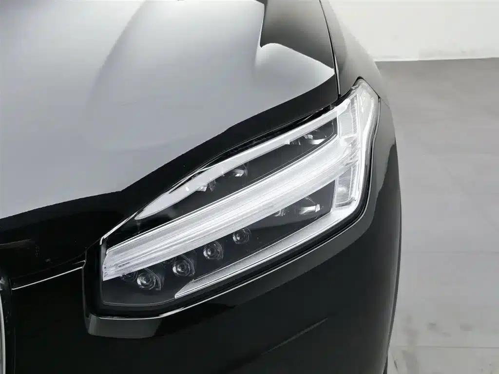 2023 Volvo XC90 Plug-in Hybrid T8 Recharge Luxury 7-Seater — миниатюра 7