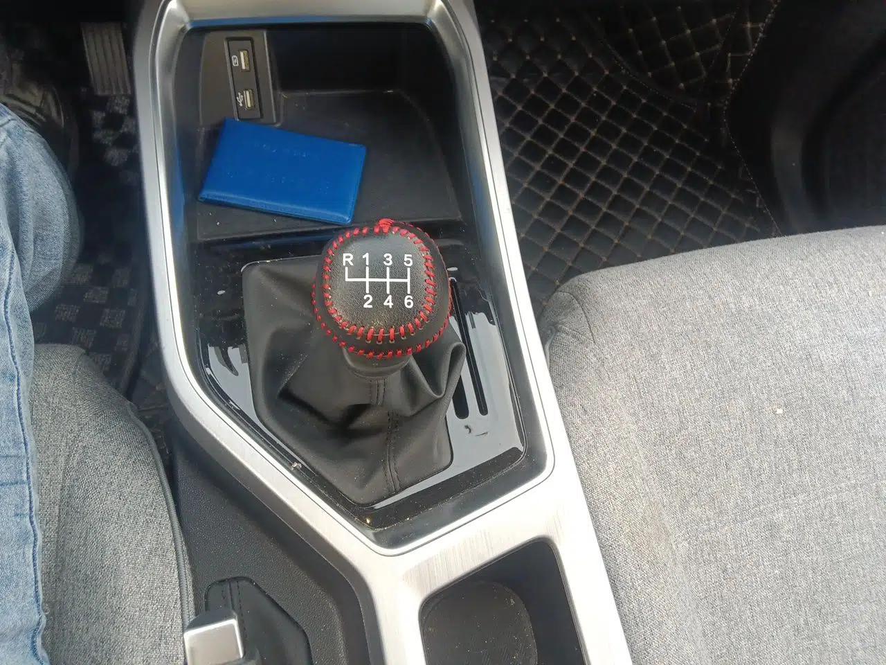 Wuling Jiachen 2022 1.5L Manual Comfort Edition — миниатюра 15