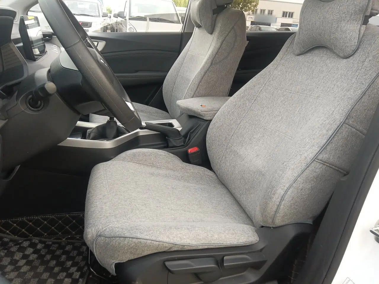 Wuling Jiachen 2022 1.5L Manual Comfort Edition — миниатюра 16