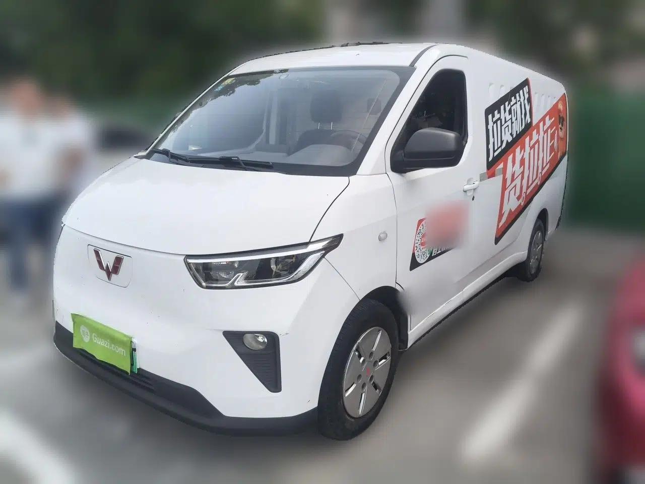 Wuling Yangguang 2024 300km Comfort Version with Sealed Windows 60kW — миниатюра 1