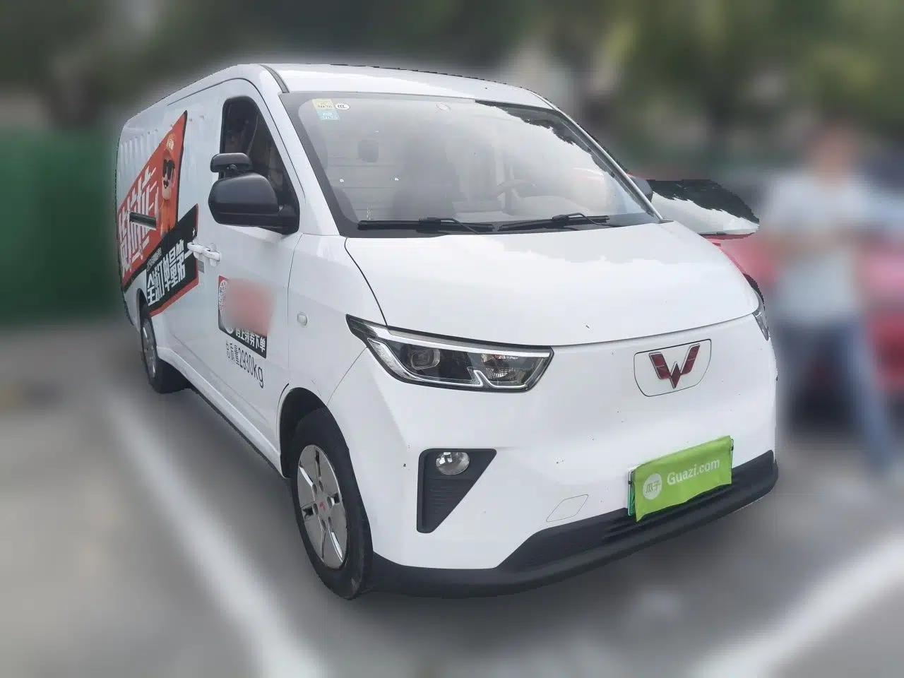 Wuling Yangguang 2024 300km Comfort Version with Sealed Windows 60kW — миниатюра 3