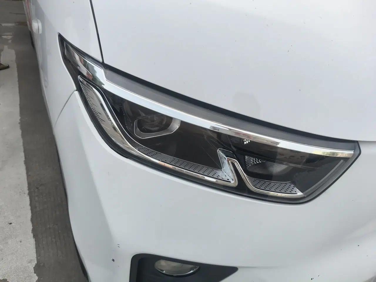 Wuling Yangguang 2024 300km Comfort Version with Sealed Windows 60kW — миниатюра 7