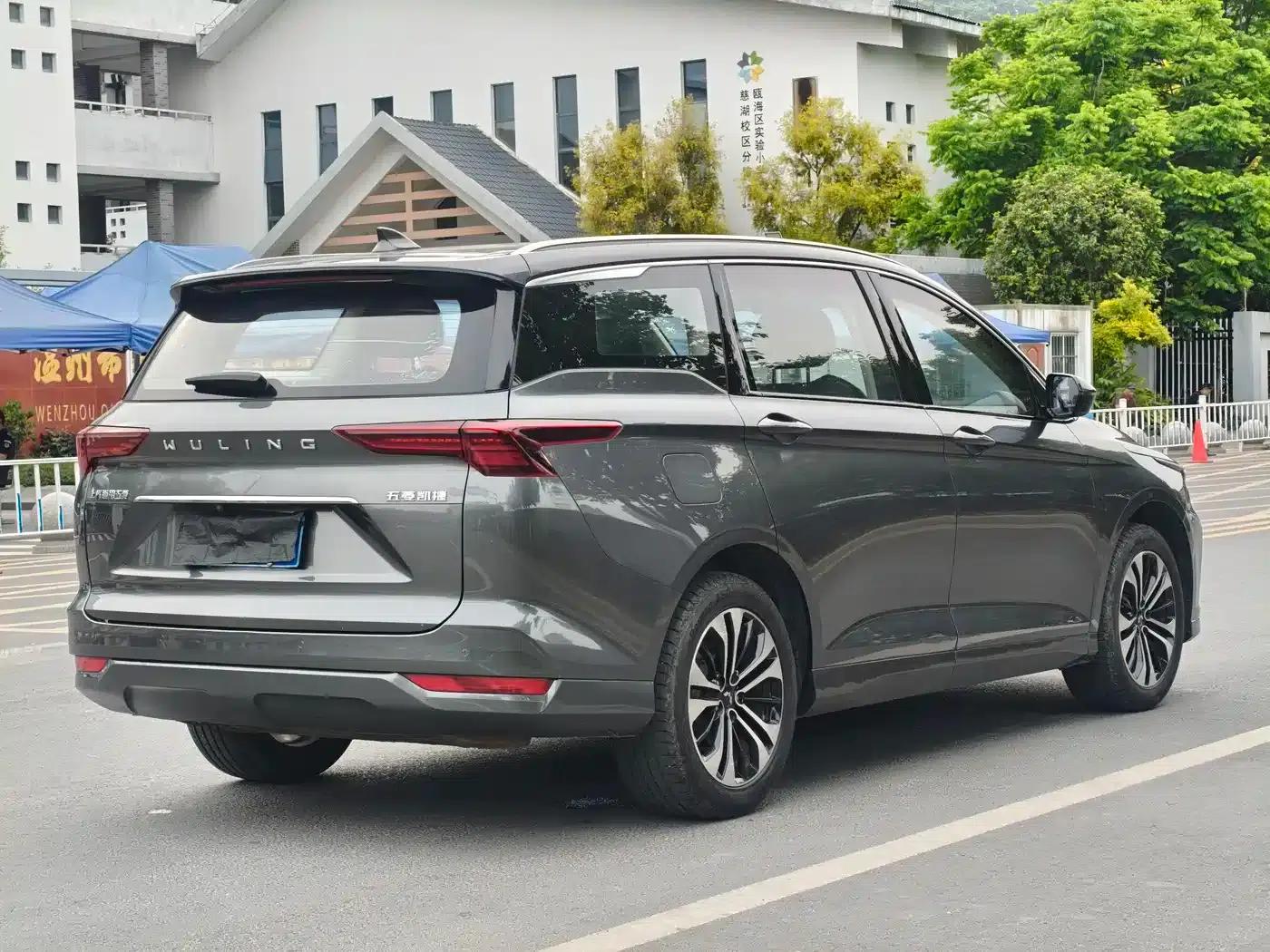 Wuling Capgemini 2020 1.5T CVT Flagship Edition — миниатюра 18