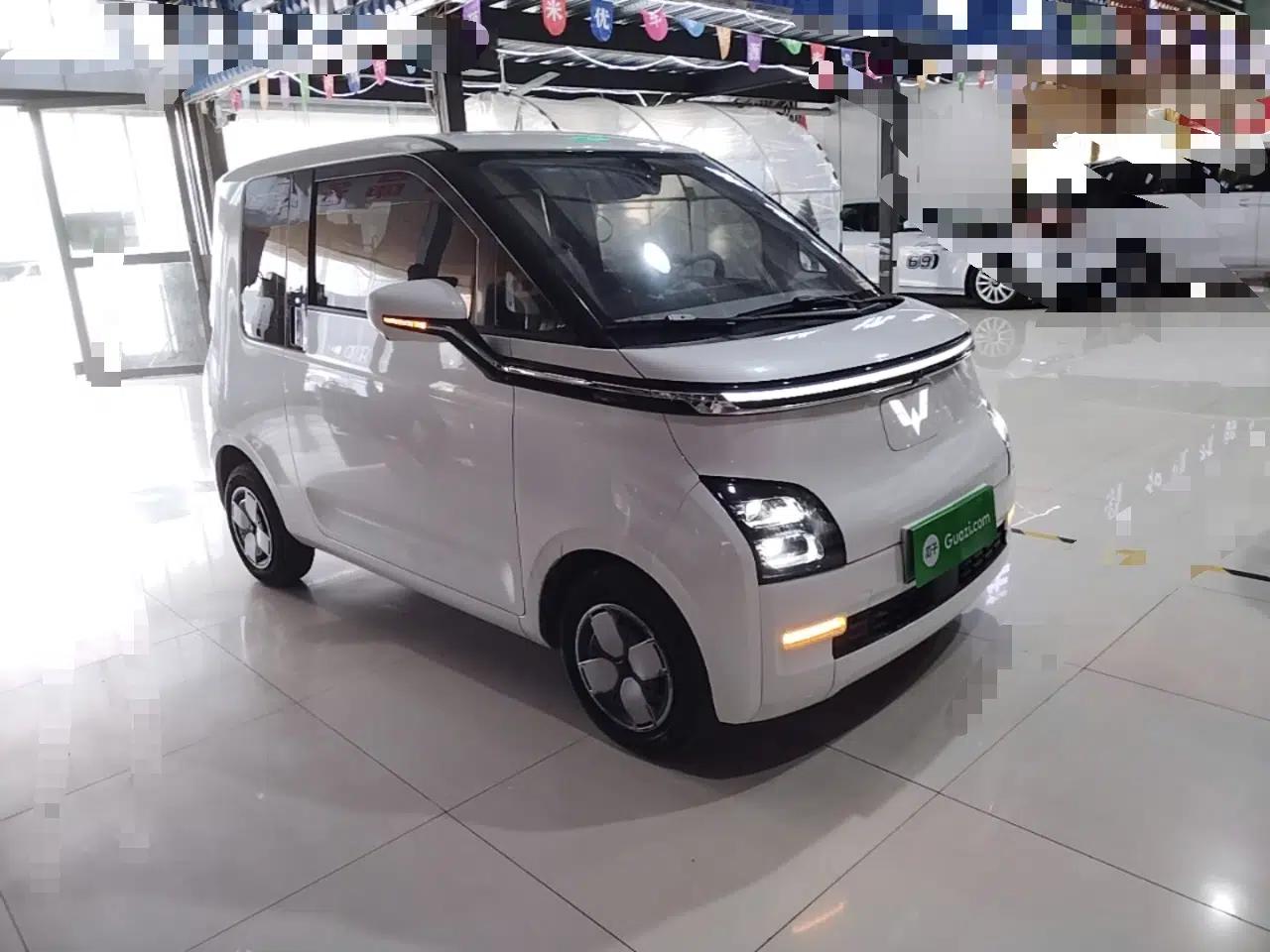 Wuling Air ev 2023 - Four Seats - Advanced Edition — миниатюра 3
