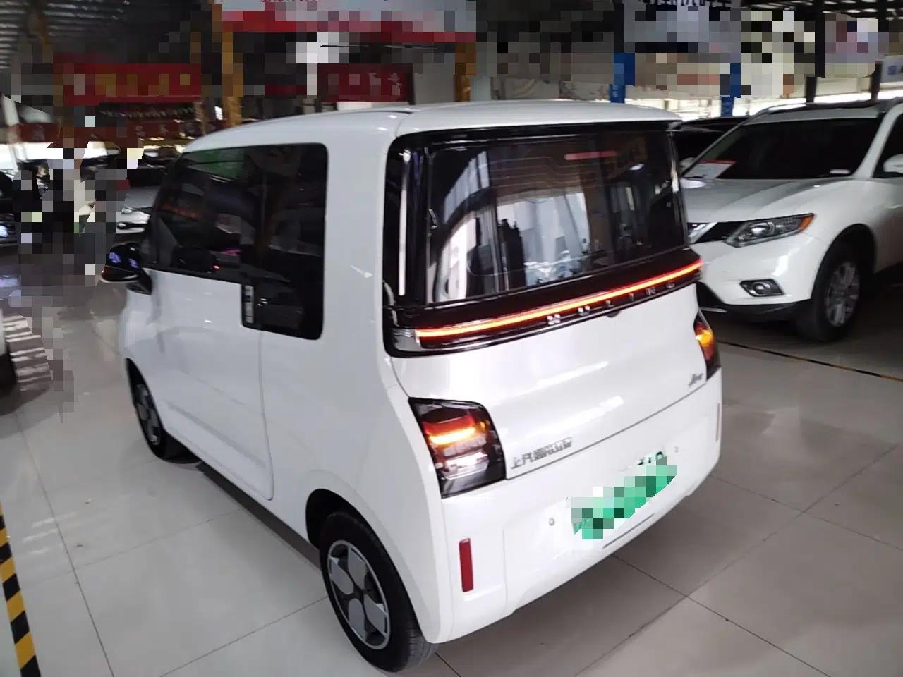 Wuling Air ev 2023 - Four Seats - Advanced Edition — миниатюра 4