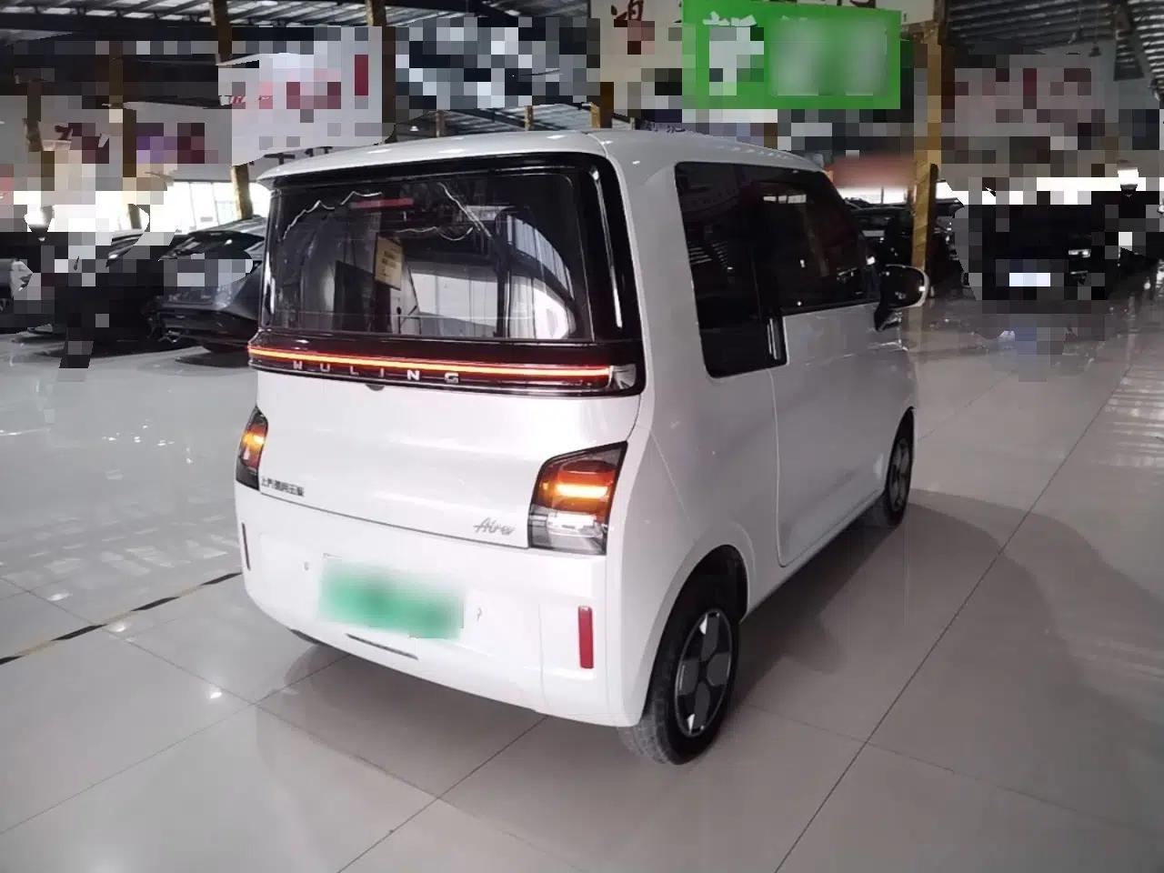 Wuling Air ev 2023 - Four Seats - Advanced Edition — миниатюра 6