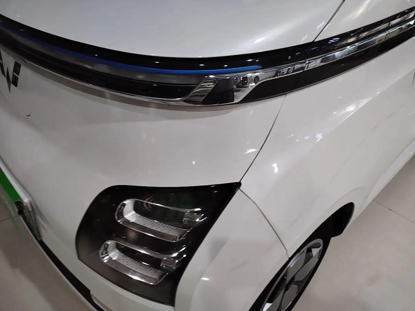 Wuling Air ev 2023 - Four Seats - Advanced Edition — миниатюра 9