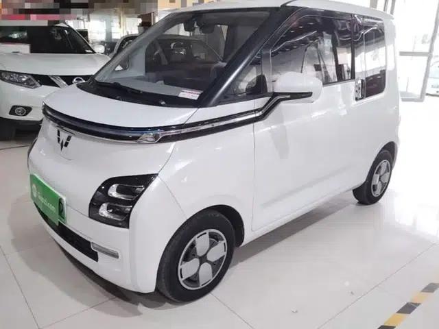 Wuling Air ev 2023 - Four Seats - Advanced Edition
