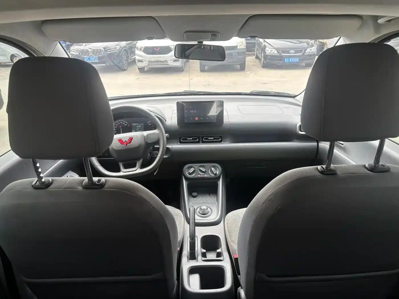 Wuling Hongguang New Energy 2024 Pure Electric Version 300KM Standard Edition — миниатюра 10