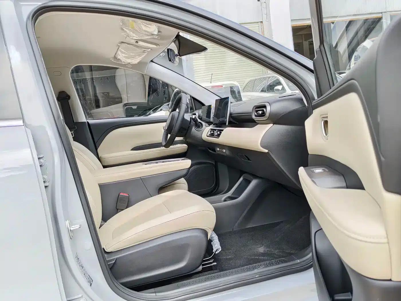 Wuling Bingo PLUS 2024 Model 510km/h Five-Seater — миниатюра 10