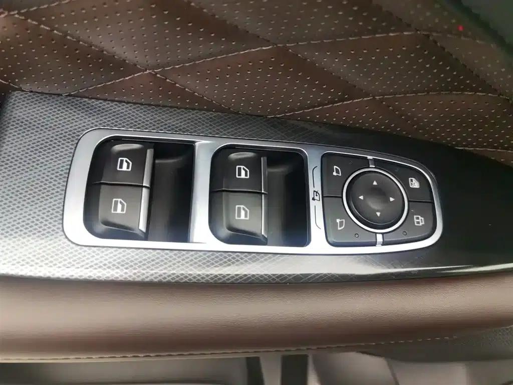 Wei brand Mocha 2021 2.0T 2WD Extra Rich Edition — миниатюра 9