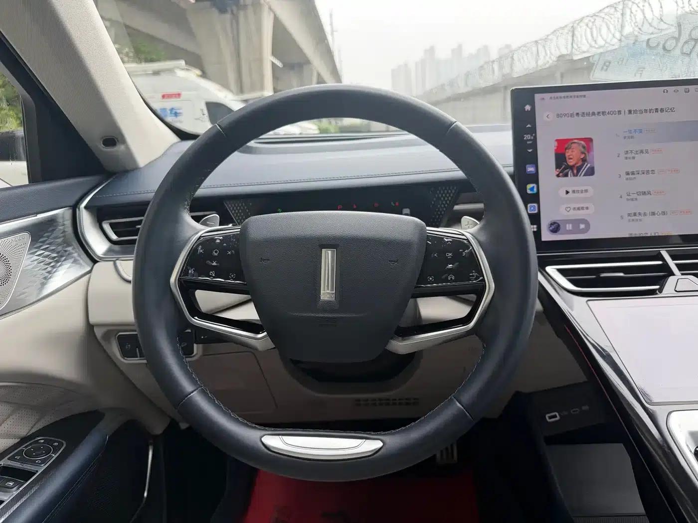 Wey brand Mocha 2021 2.0T 4WD Special Edition — миниатюра 8