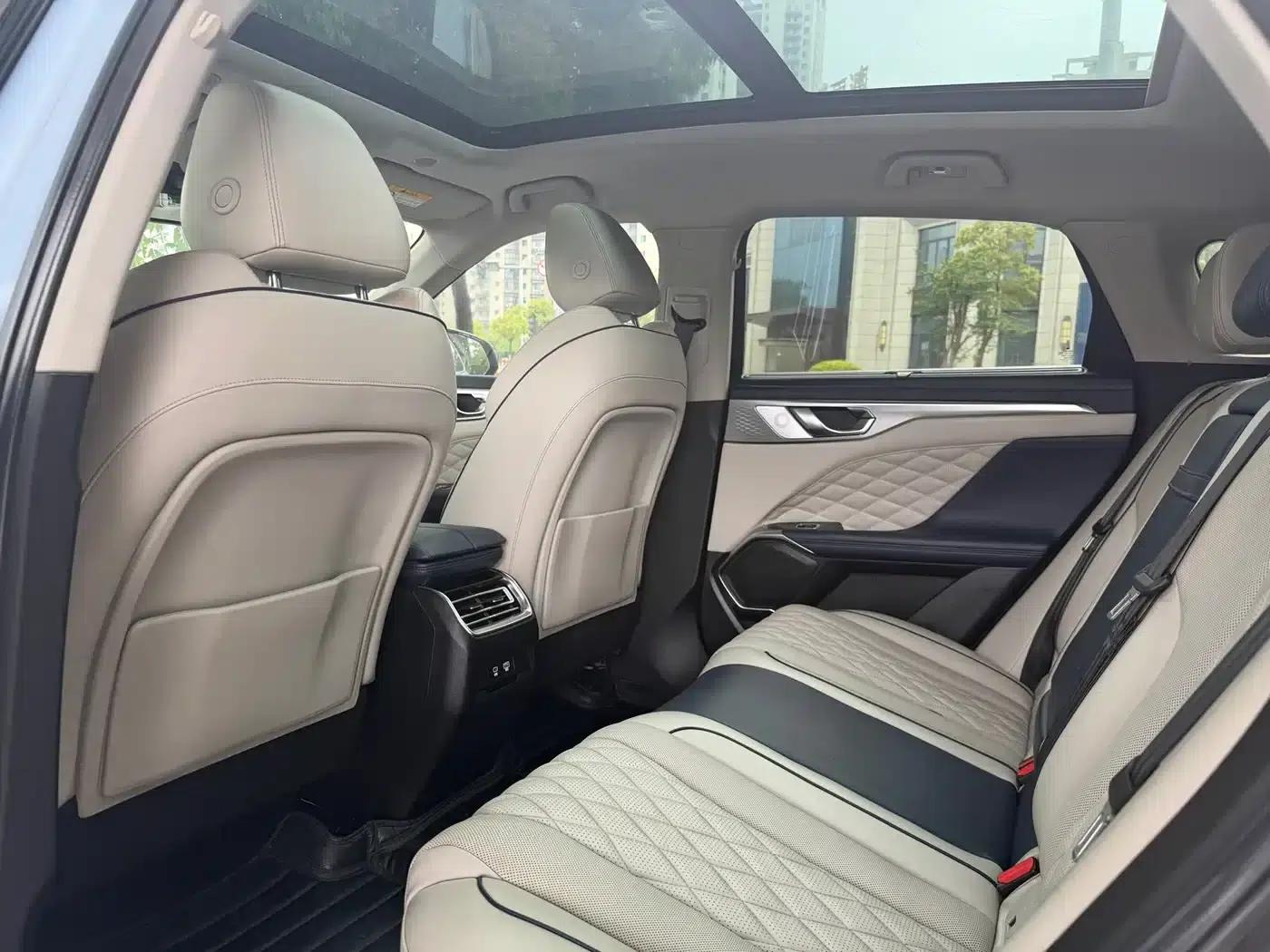 Wey brand Mocha 2021 2.0T 4WD Special Edition — миниатюра 6