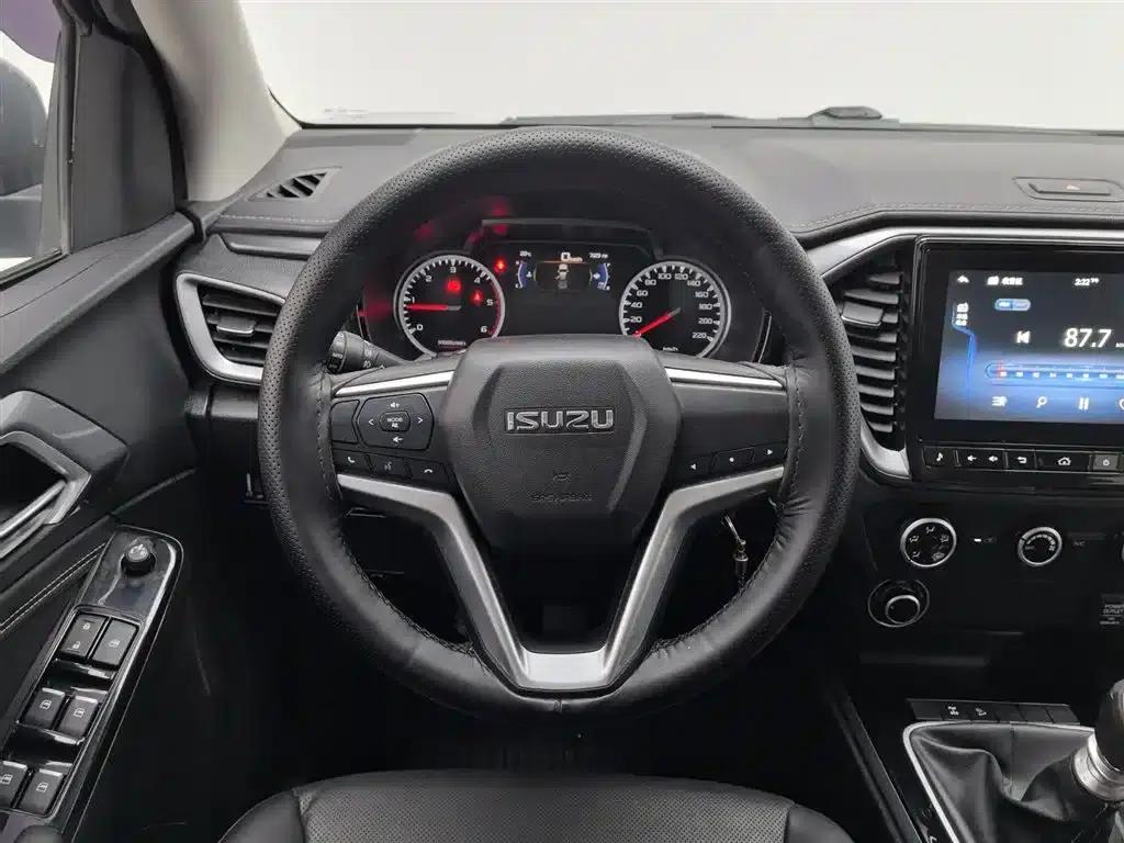 D-MAX 2021 1.9T Manual 4WD Diesel Global Sport RZ4E — миниатюра 11